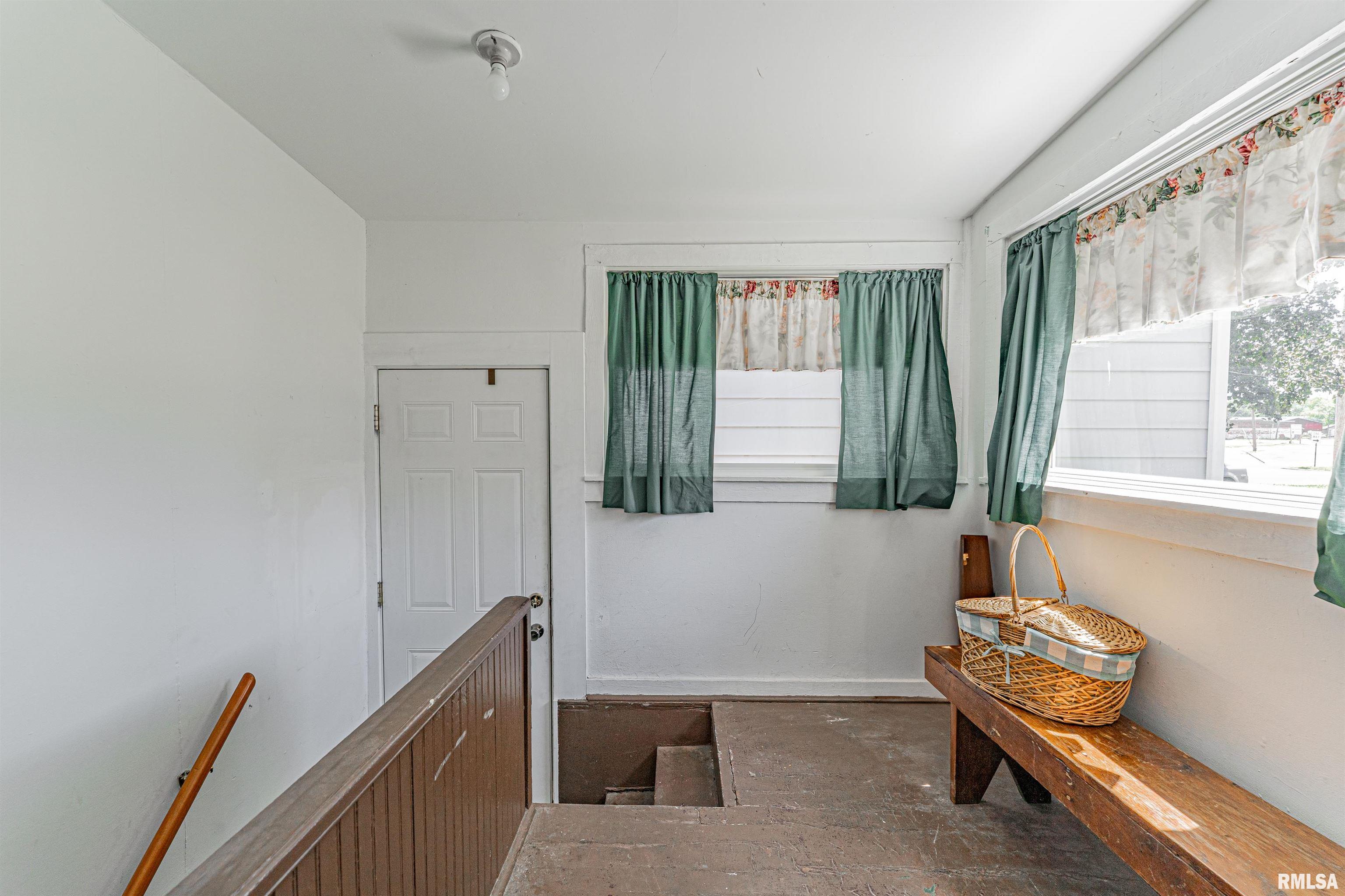 109 6th Street, Lincoln, Illinois image 14