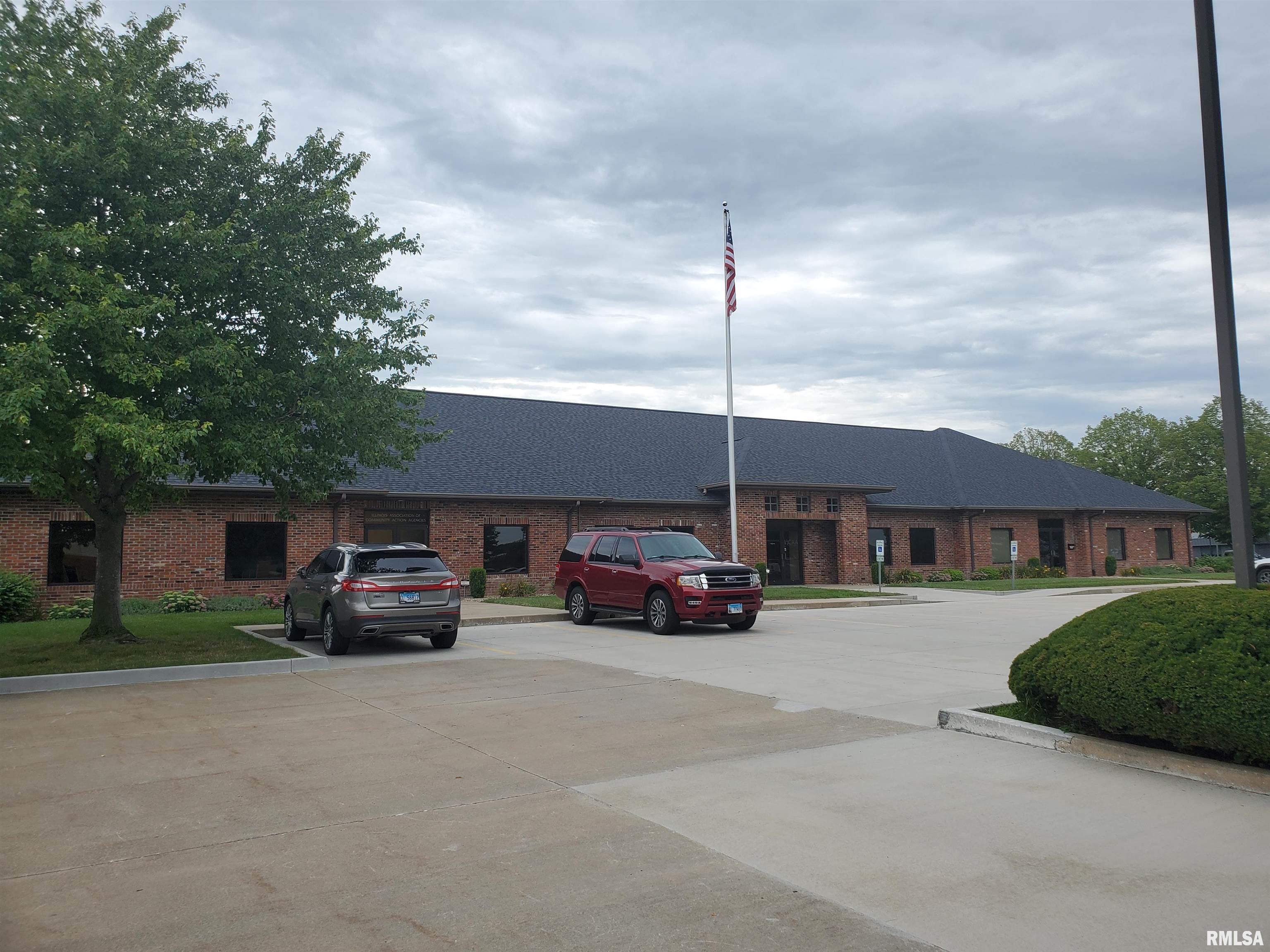Photo 1 of 1 — 3435 LIBERTY Drive A, Springfield, IL 62704