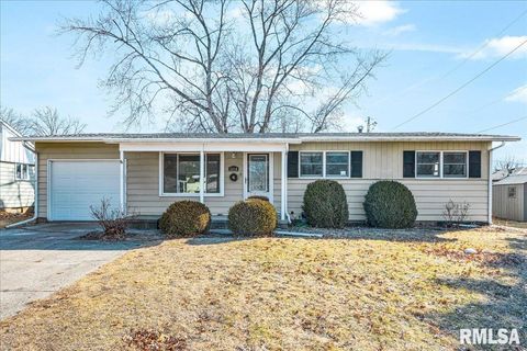 Homes For Sale - 5810 N Hamilton Road<br/> Peoria, IL 61614