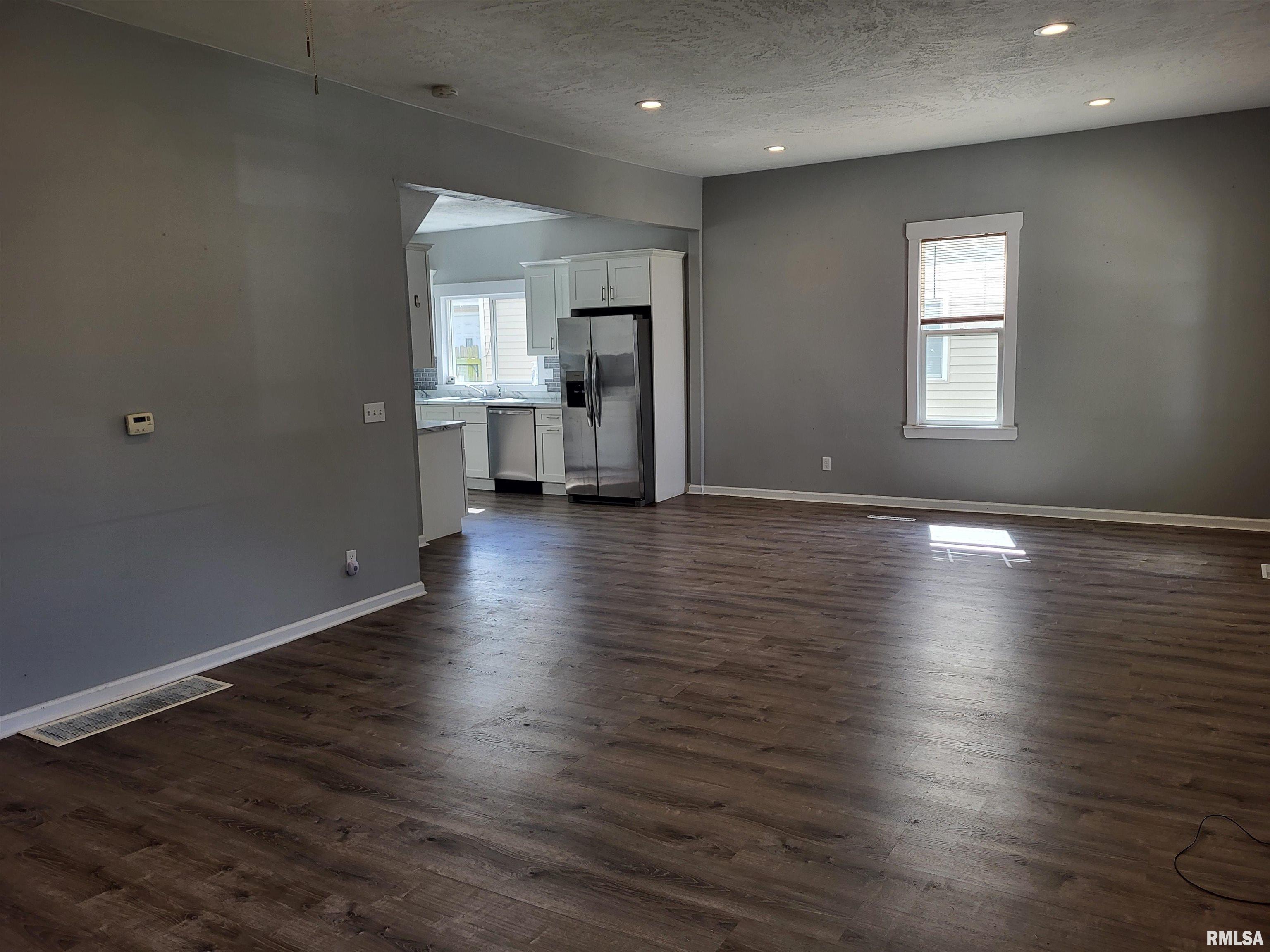 718 Adams Street, Quincy, Illinois image 3