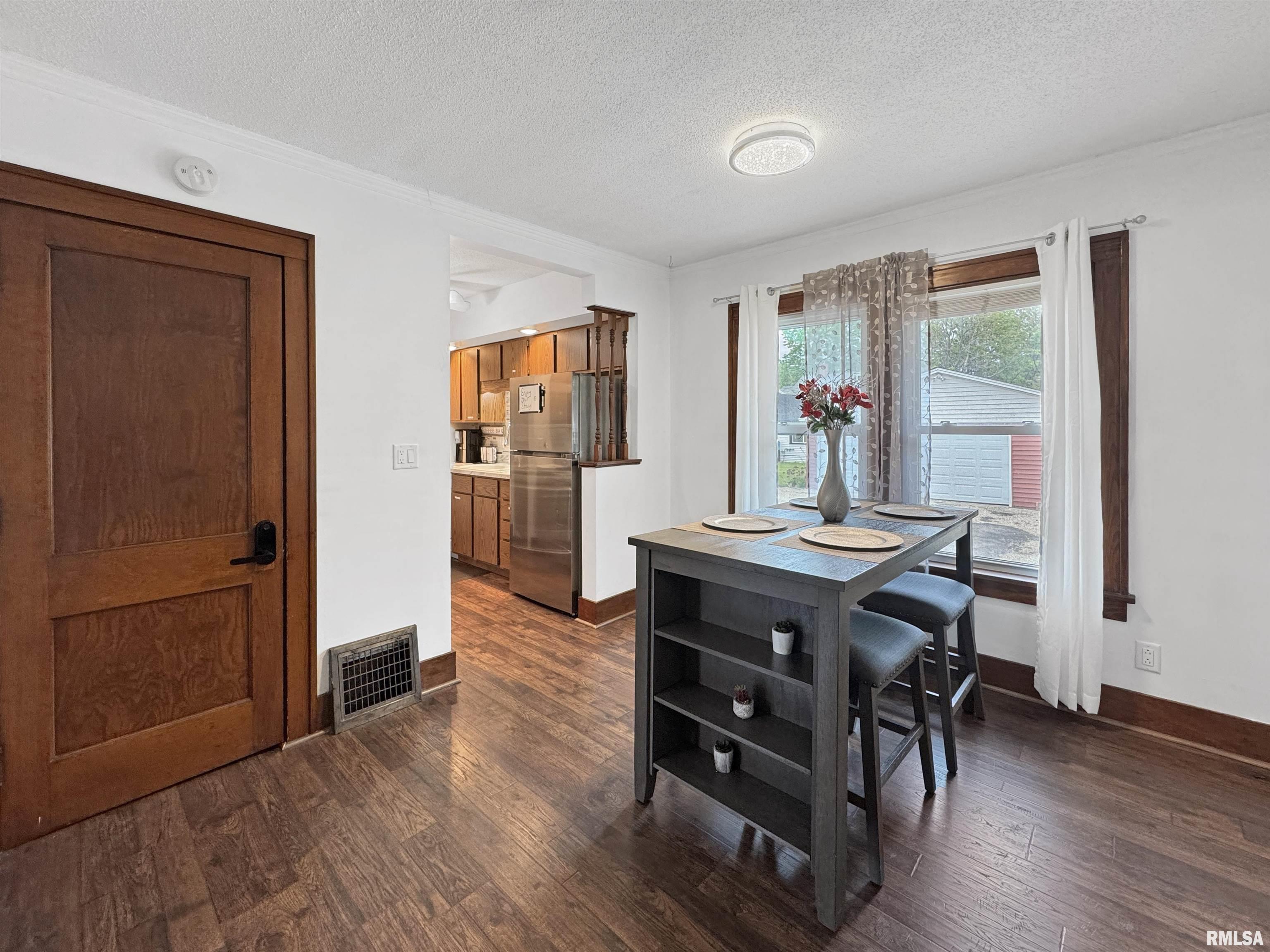 277 N Henderson Street, Galesburg, Illinois image 14