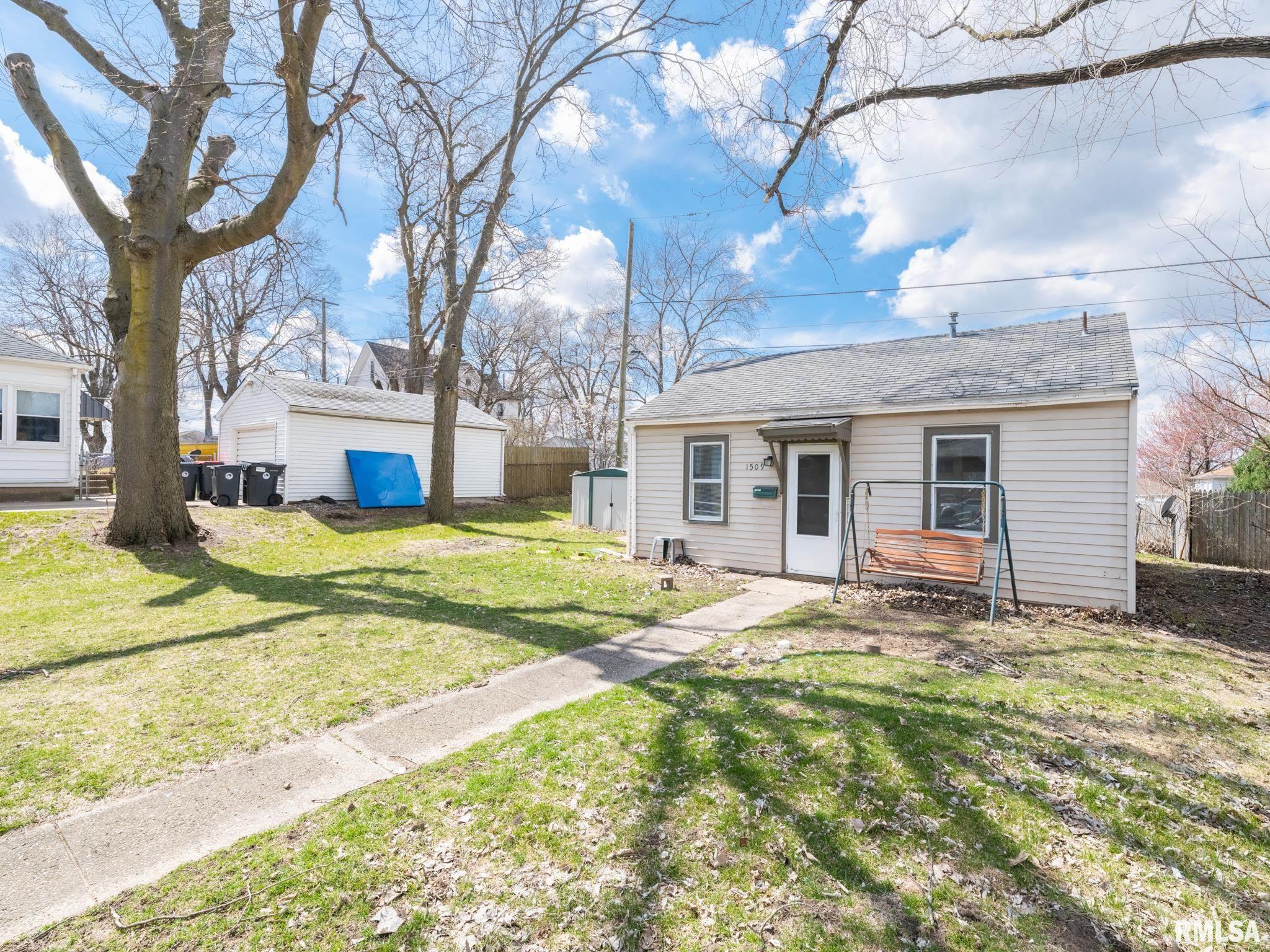 1509 S Capitol Street, Pekin, Illinois image 1