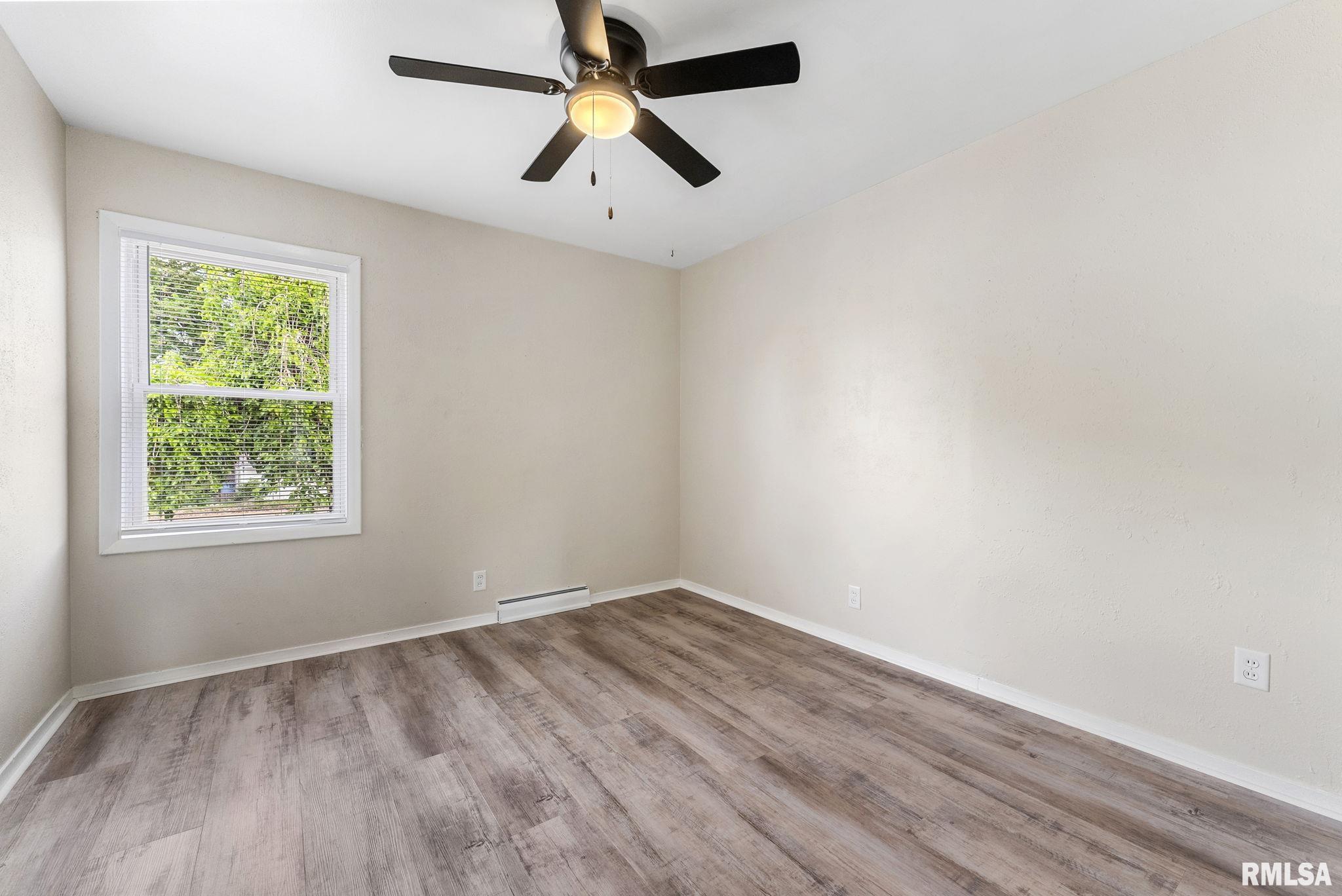 1217 S Zenith Avenue, Davenport, Iowa image 11