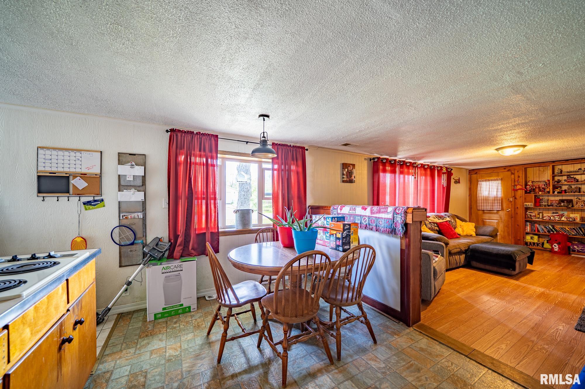 1425 N Vaughn Avenue, West Peoria, Illinois image 6
