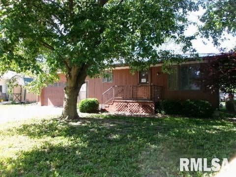 Homes For Sale - 123 Anderson Street<br/> Schuyler County, Rushville, IL 62681