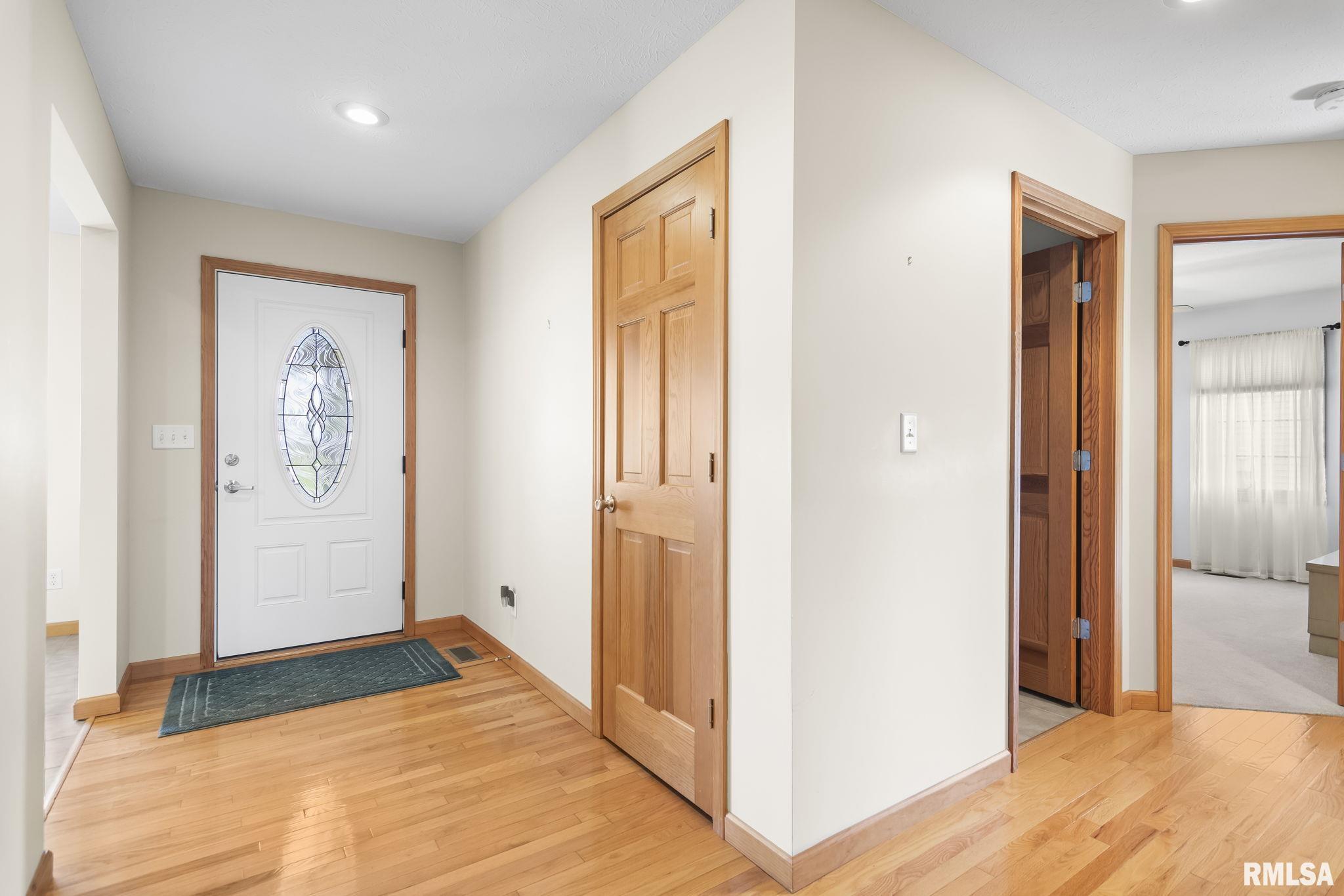 3804 Sugar Loaf Drive, Springfield, Illinois image 4