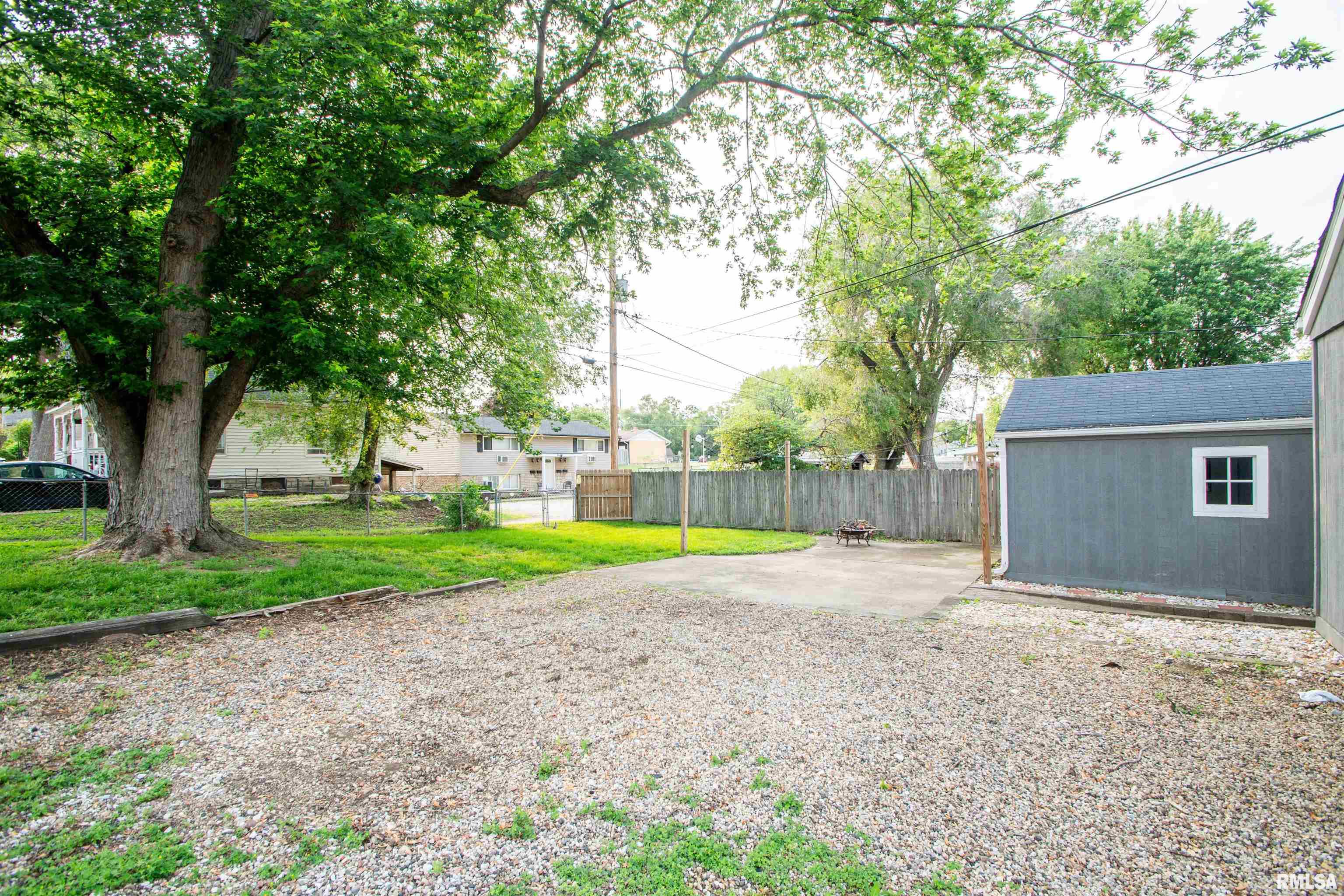 301 Edgewood Drive, Pekin, Illinois image 32