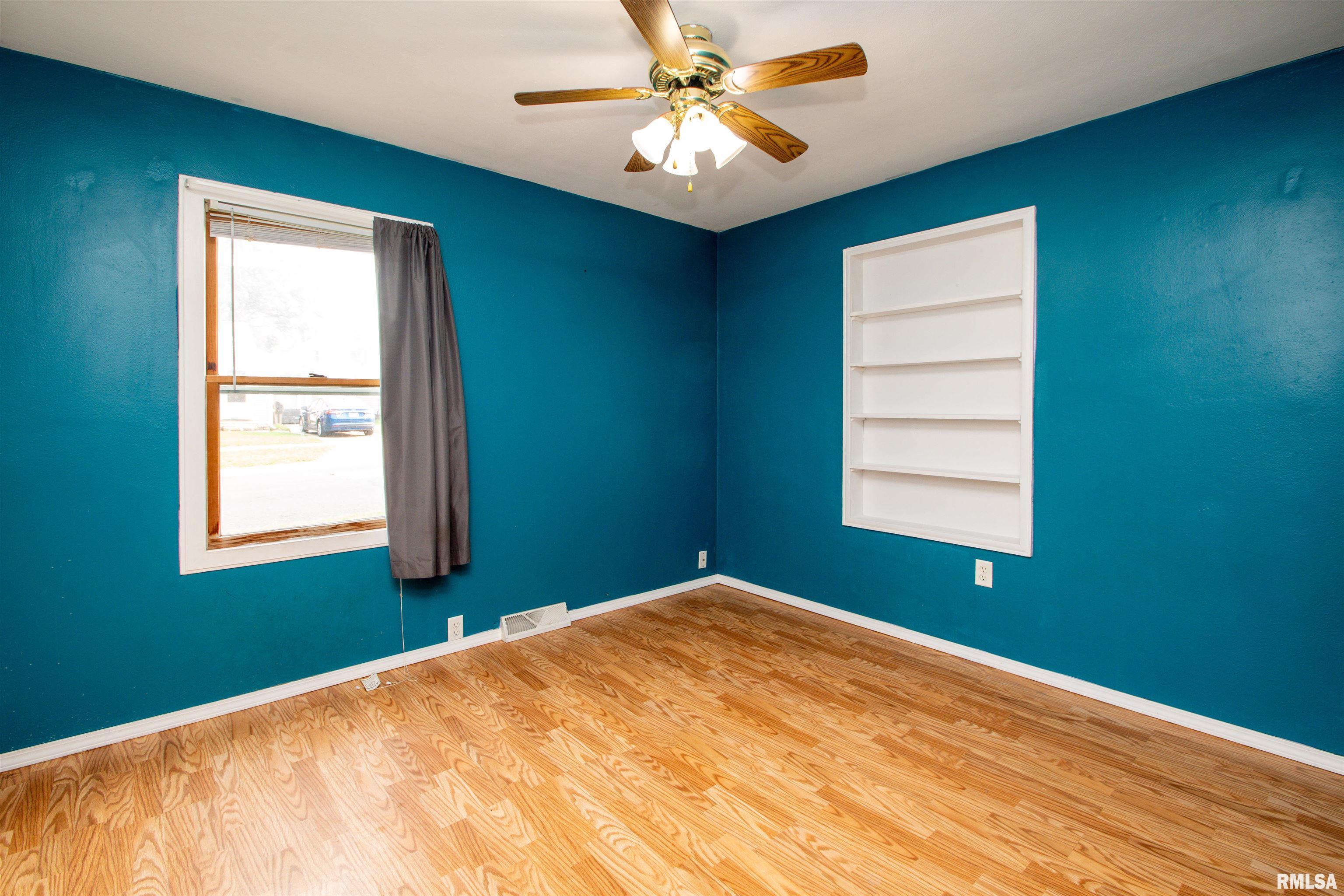301 Edgewood Drive, Pekin, Illinois image 18