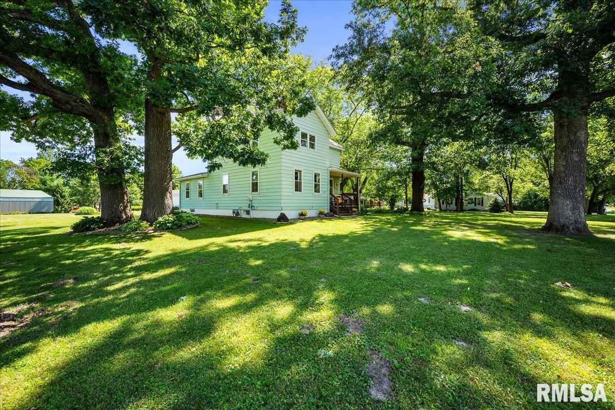 1703 Bloomington Road, East Peoria, Illinois image 8