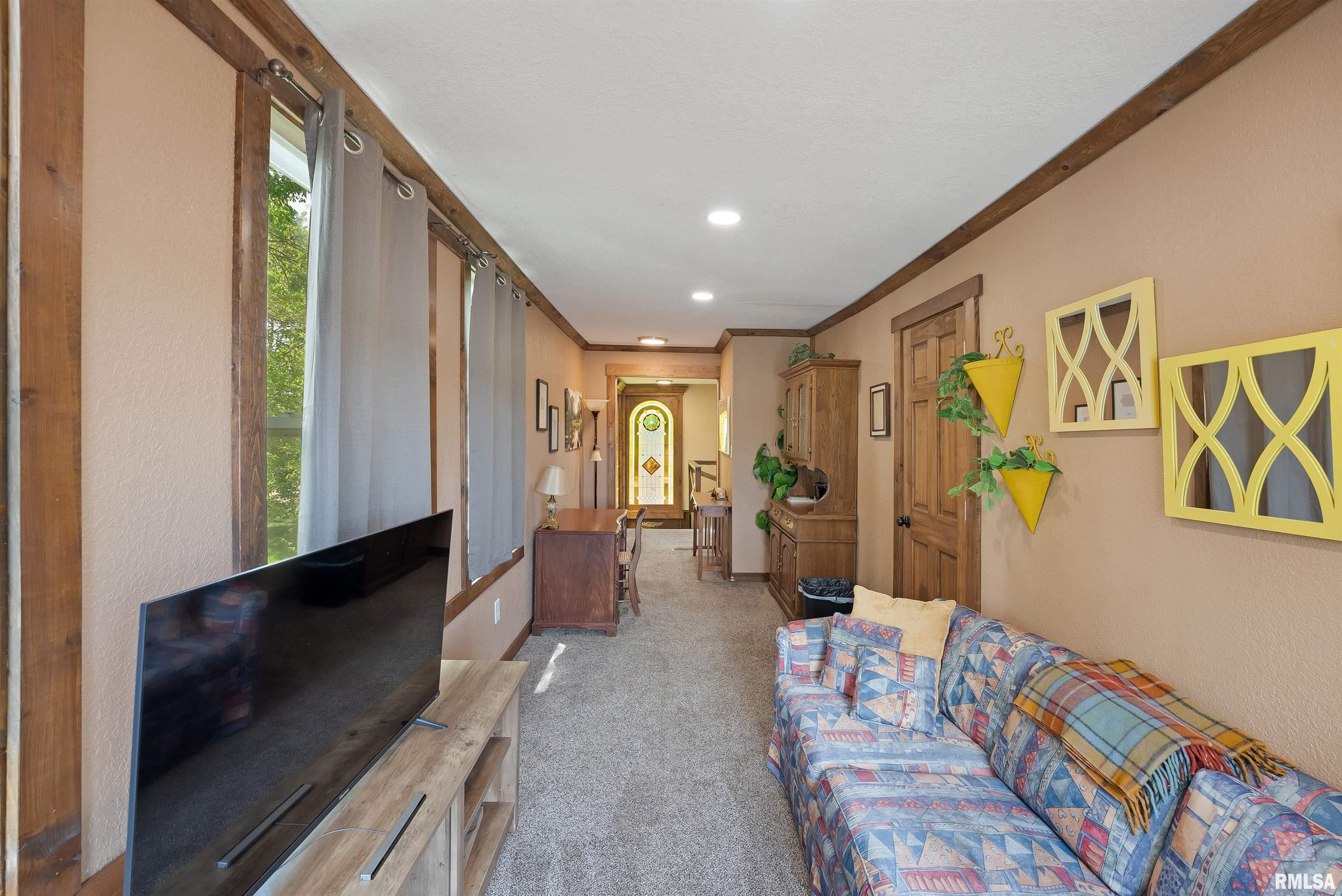 905 1st Street, Camanche, Iowa image 41