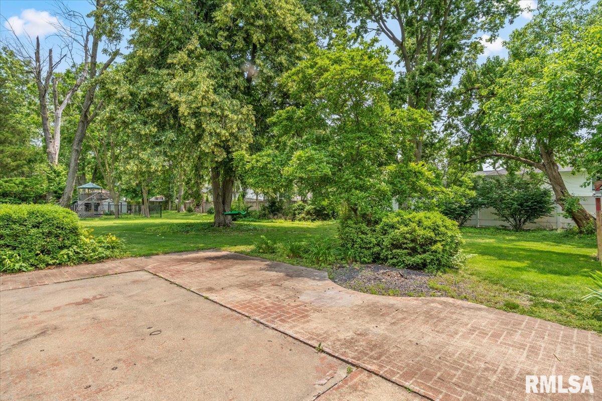 69 Axline Road, Chatham, Illinois image 32