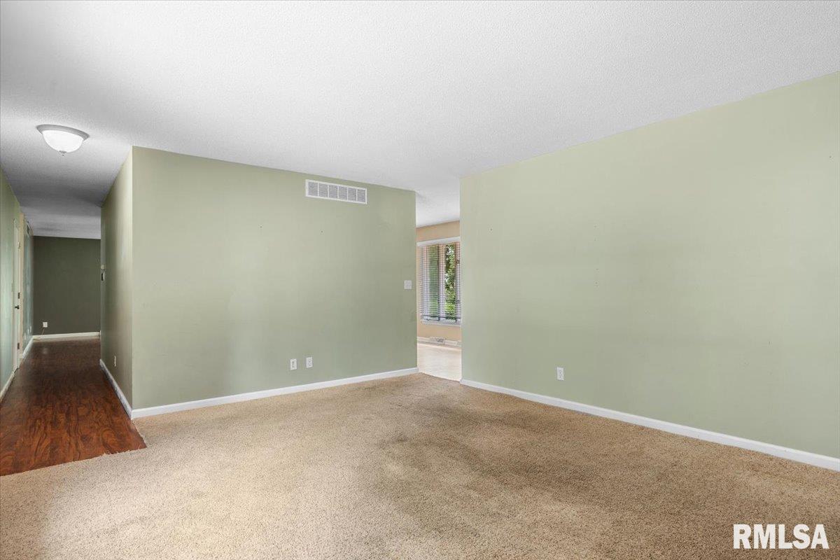 69 Axline Road, Chatham, Illinois image 10