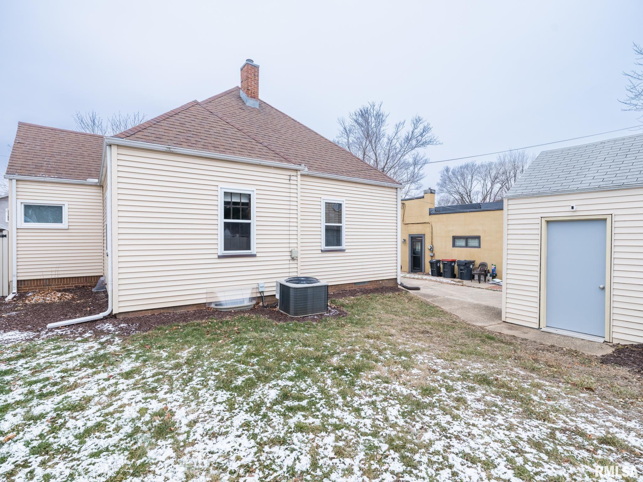 1012 S 6th Street, Pekin, Illinois image 39