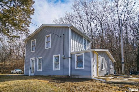 Homes For Sale - 472 Hillcrest Drive<br/> Creve Coeur, IL 61610