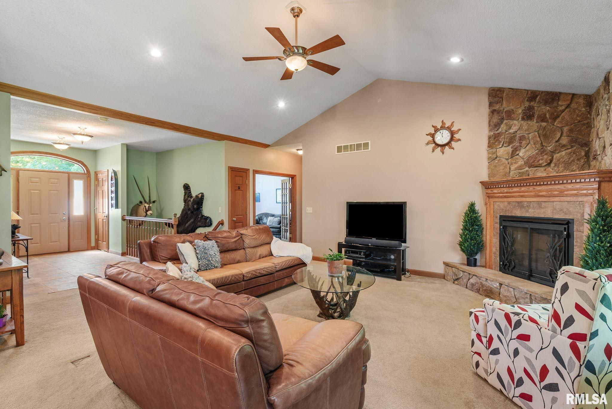 115 Woodland Drive, Andalusia, Illinois image 5