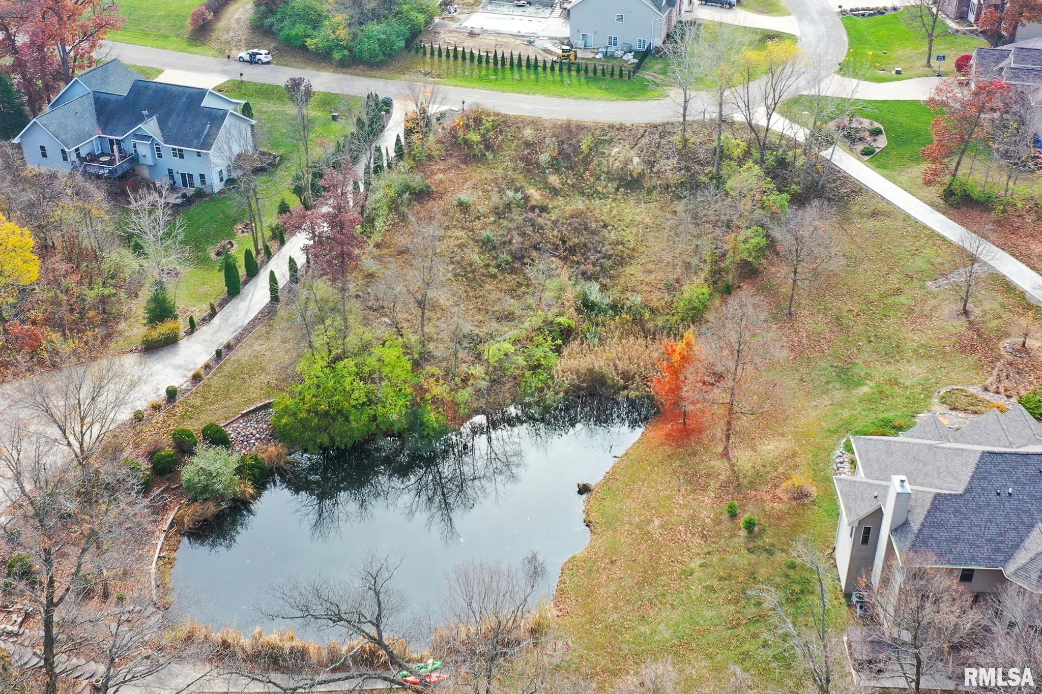 1216 Winterberry Court, Germantown Hills, Illinois image 3