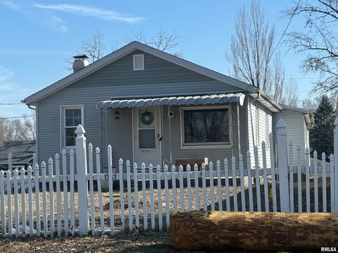 Homes For Sale - 1110 N 16th Street<br/> Tazewell County, Pekin, IL 61554