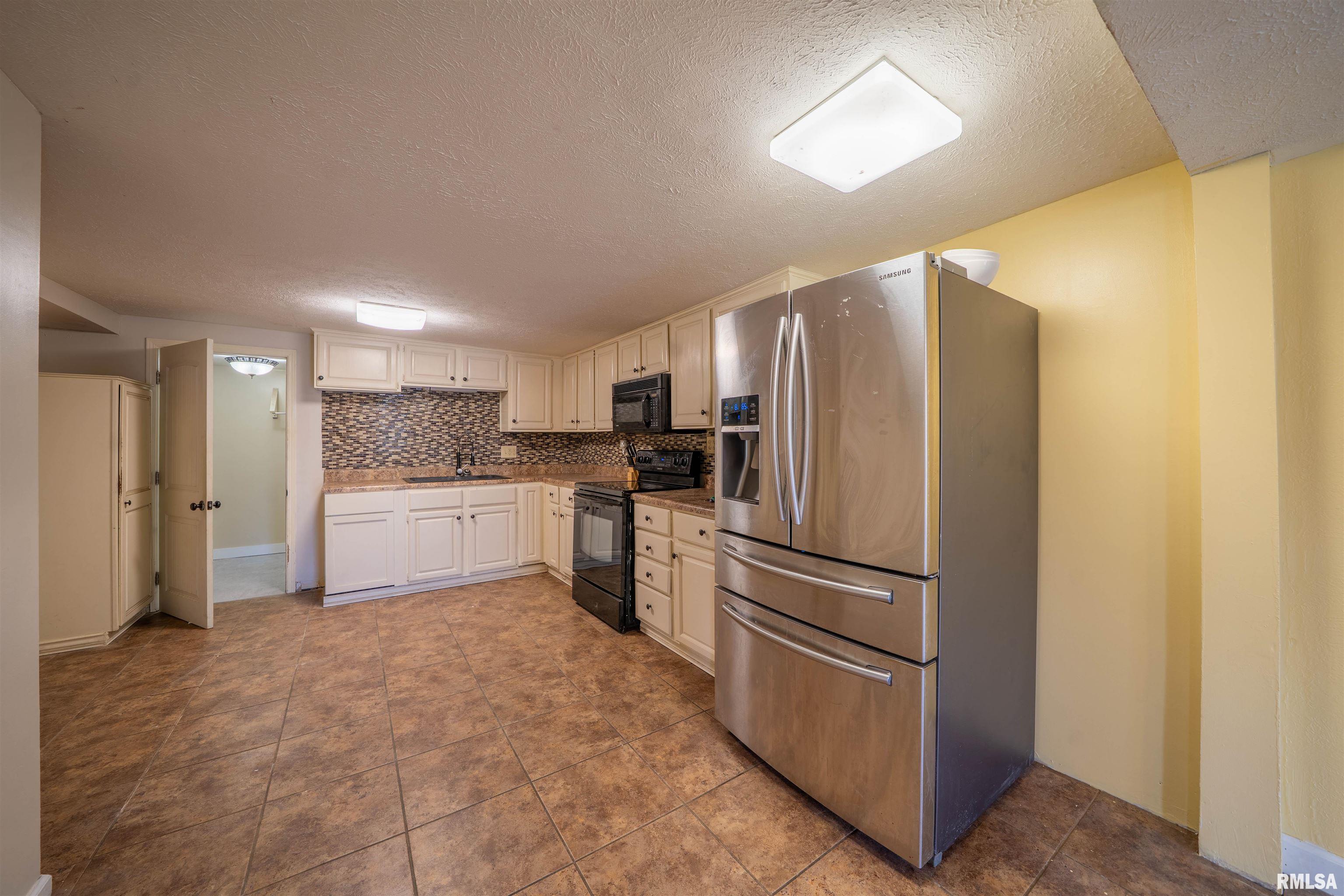 321 N 3rd Street, Hanna City, Illinois image 8