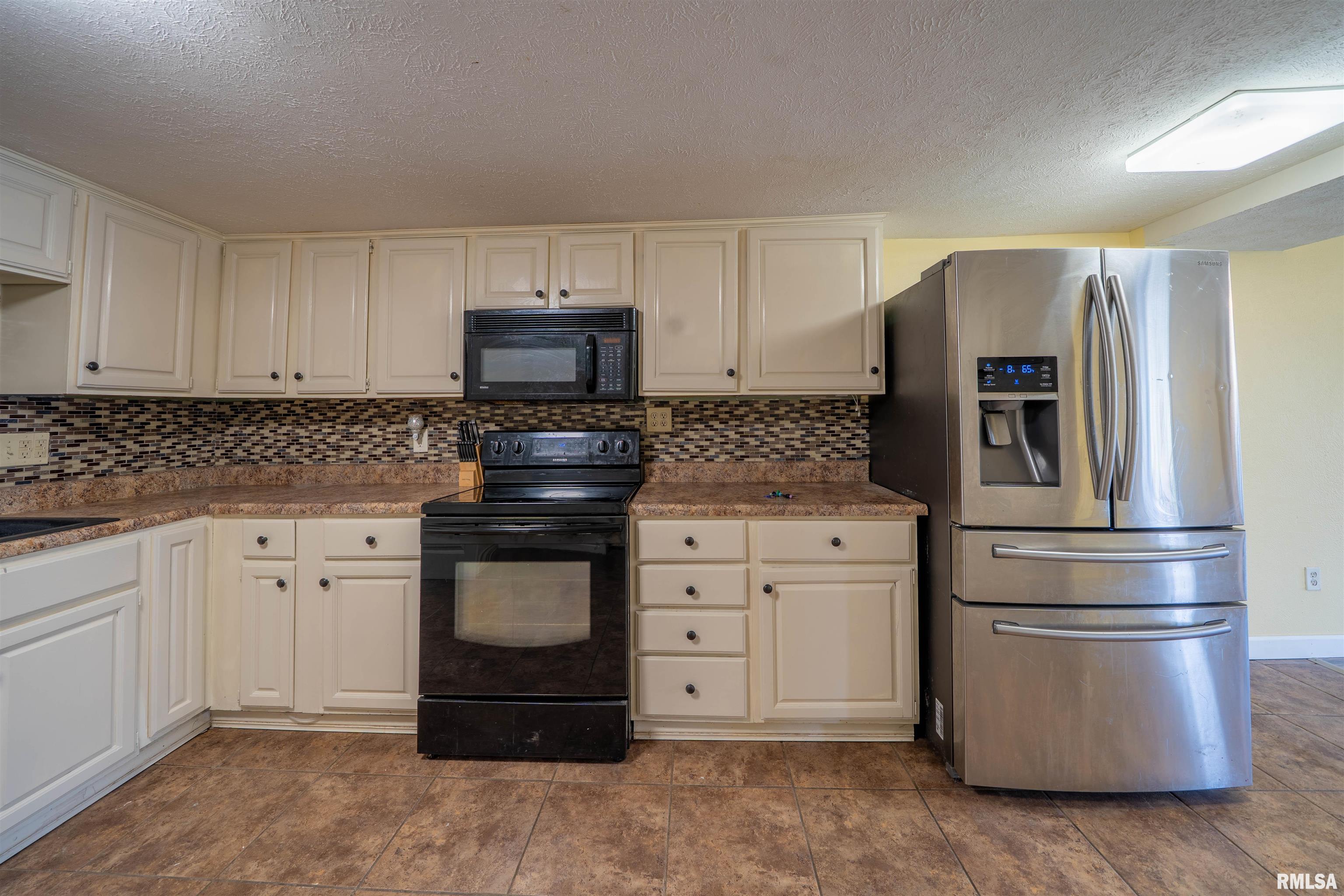 321 N 3rd Street, Hanna City, Illinois image 13