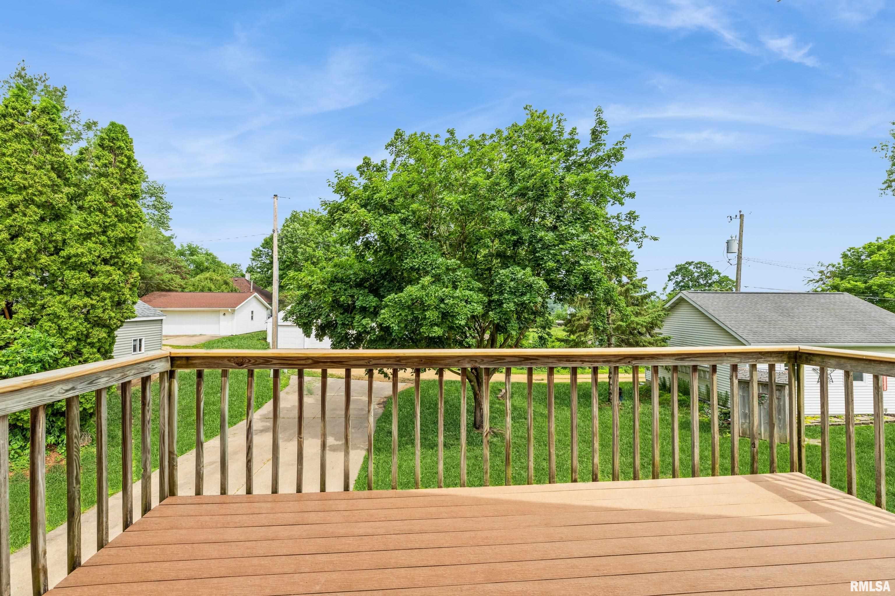 3123 N 2nd Street, Clinton, Iowa image 23
