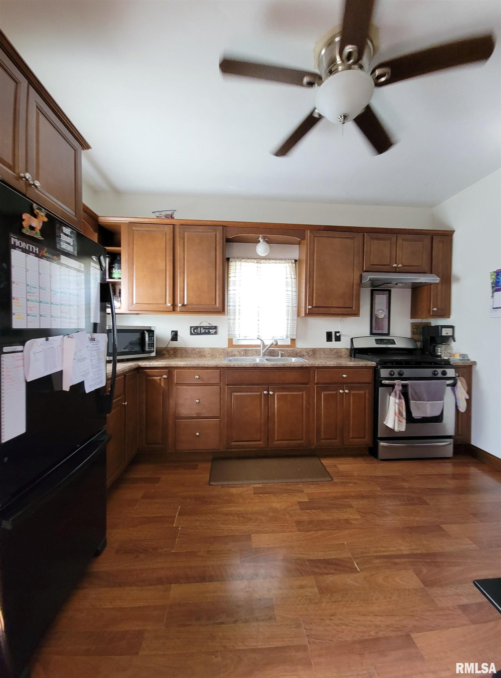 1221 S 3rd Street, Pekin, Illinois image 14
