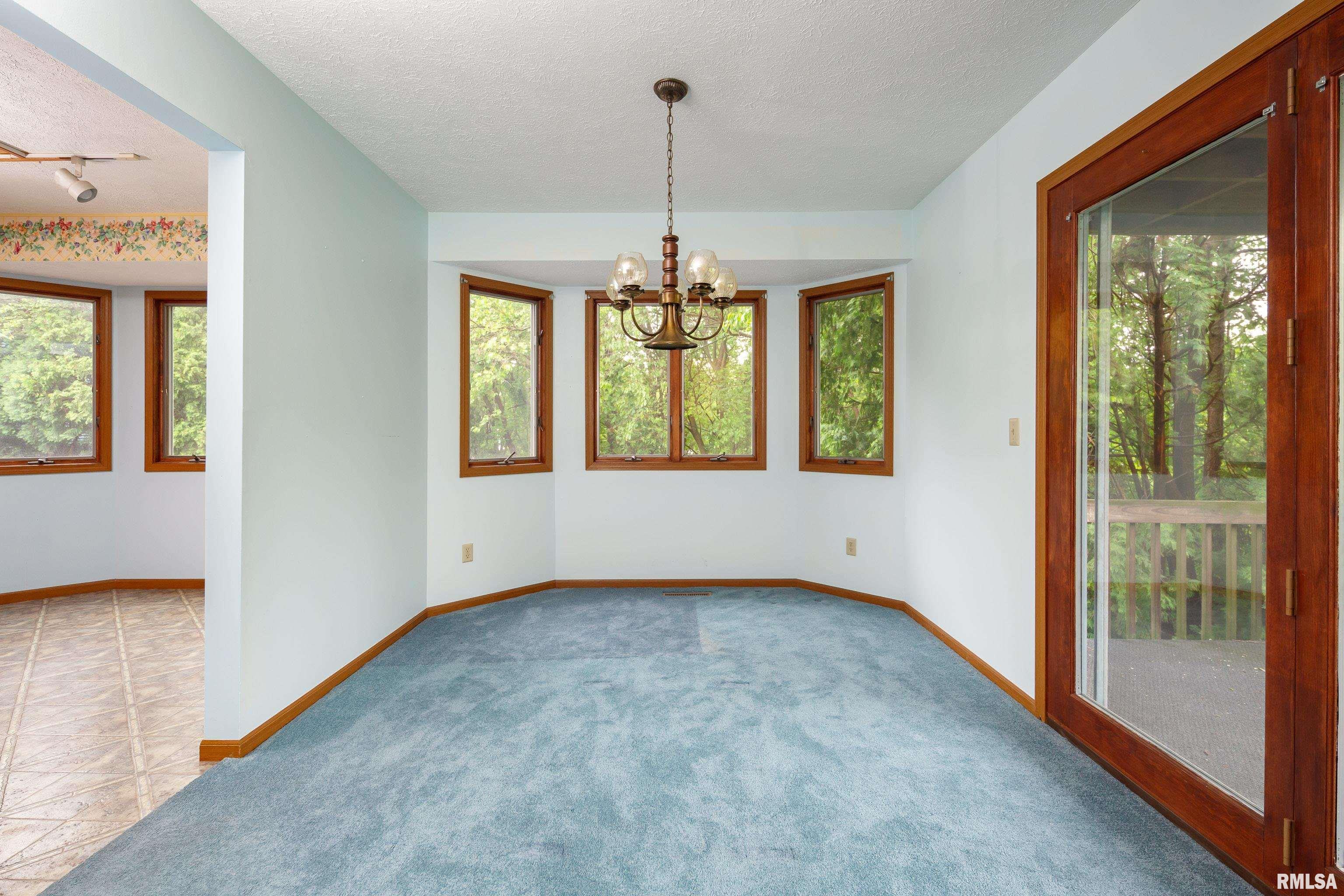 4675 Kynnelworth Drive #301, Bettendorf, Iowa image 17