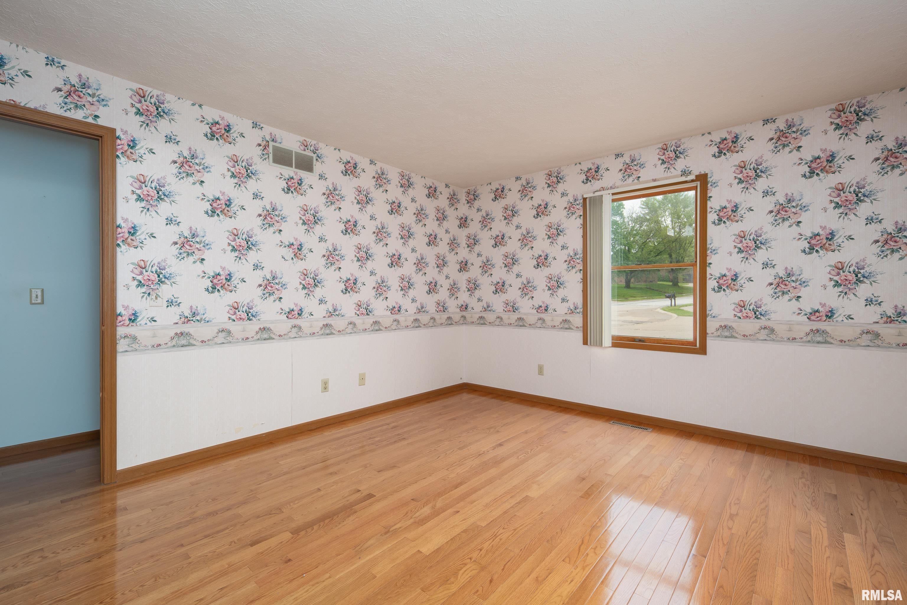 4675 Kynnelworth Drive #301, Bettendorf, Iowa image 21