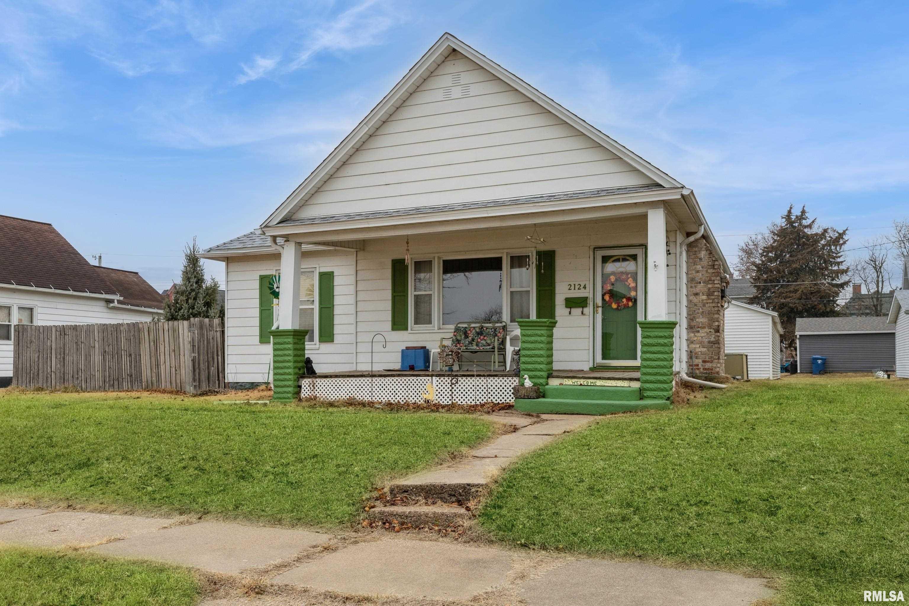 2124 Mckinley Street, Clinton, Iowa image 1