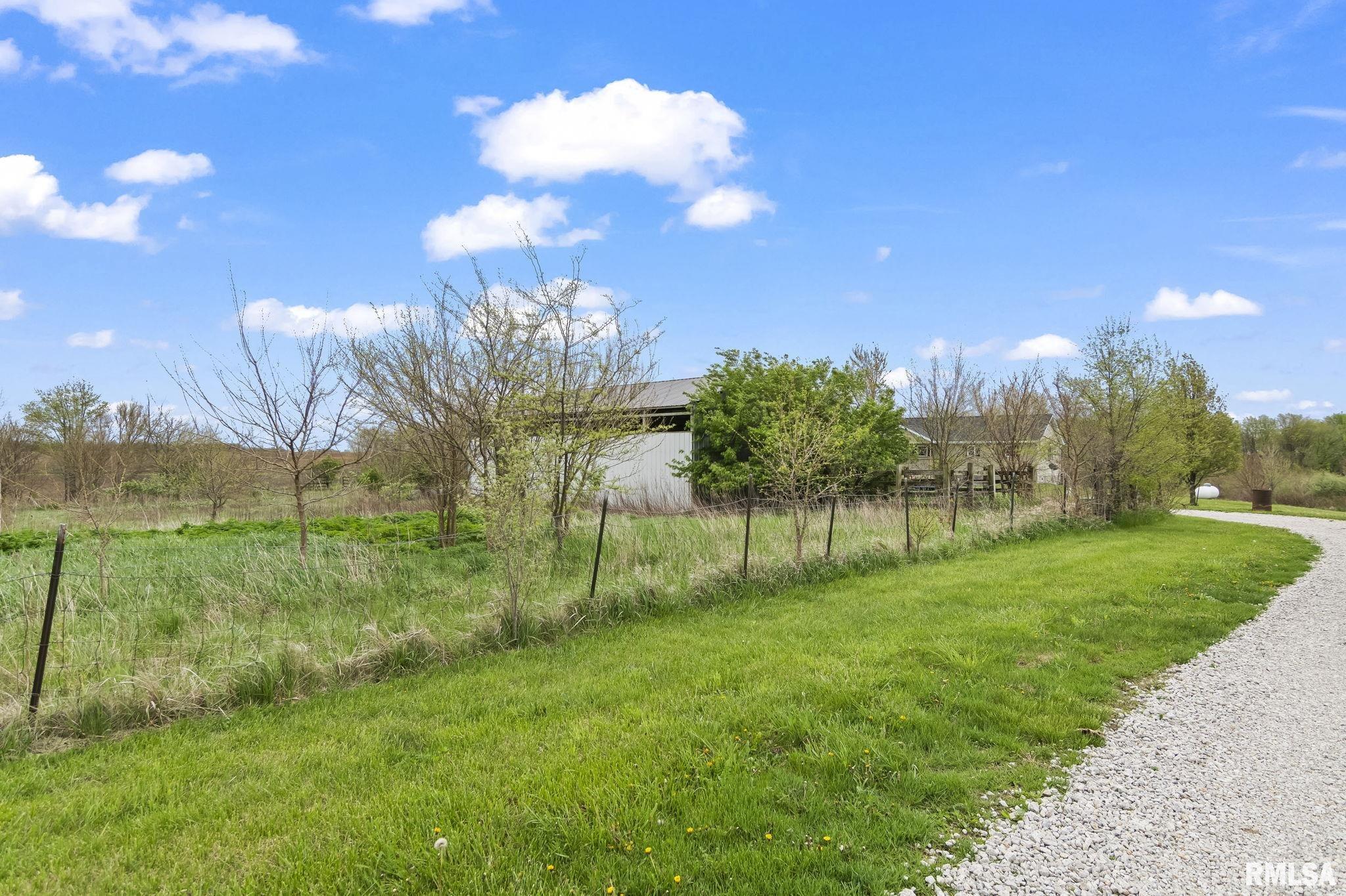422 E 750 N Road, Morrisonville, Illinois image 5