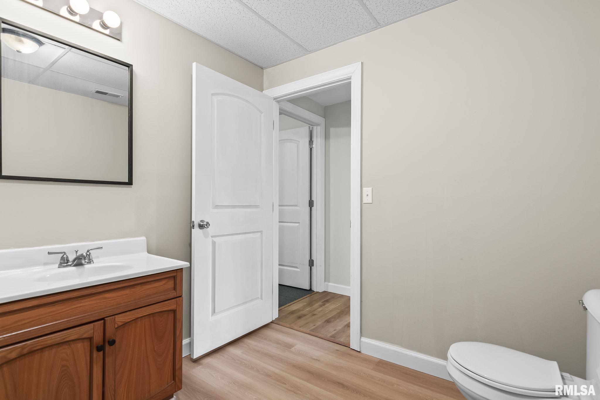 422 E 750 N Road, Morrisonville, Illinois image 31