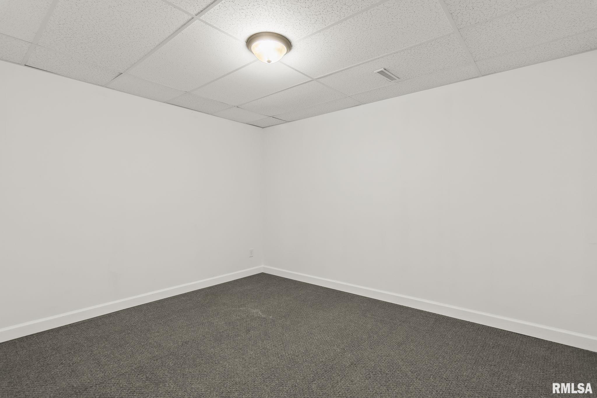 422 E 750 N Road, Morrisonville, Illinois image 32