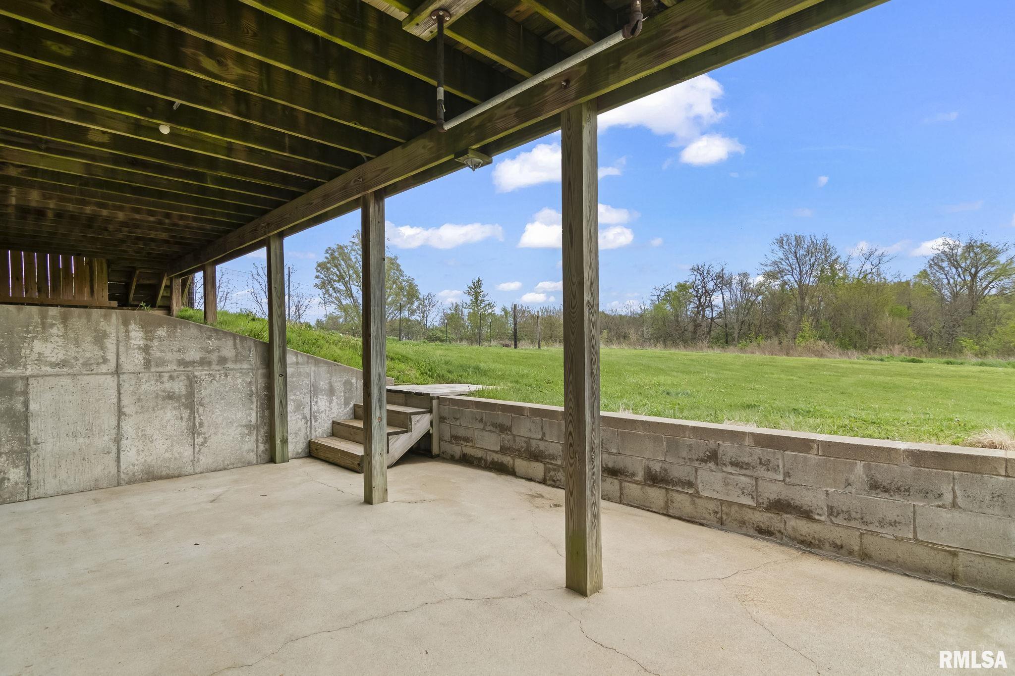 422 E 750 N Road, Morrisonville, Illinois image 40
