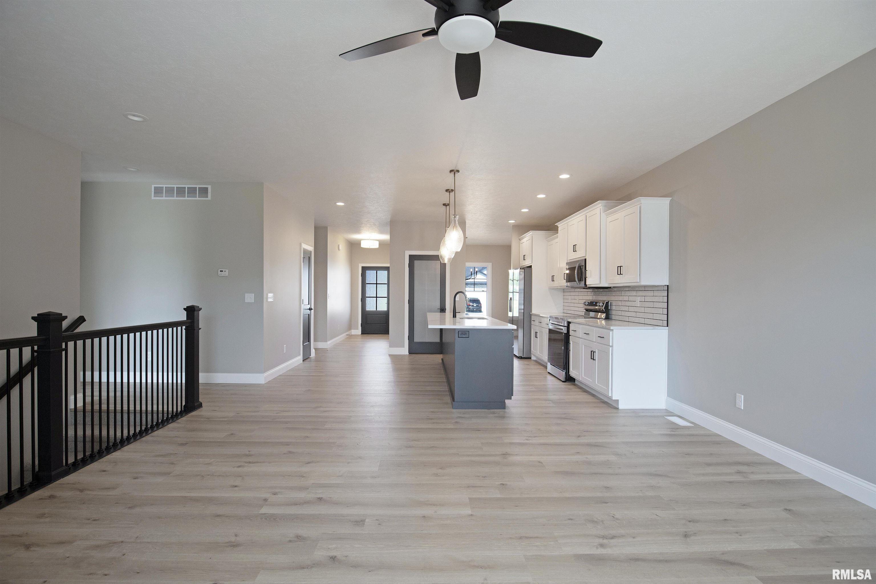 1700 Blenheim Drive, Springfield, Illinois image 20