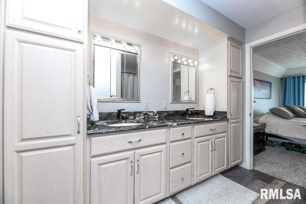 208 Harbor Pointe Drive, East Peoria, Illinois image 20