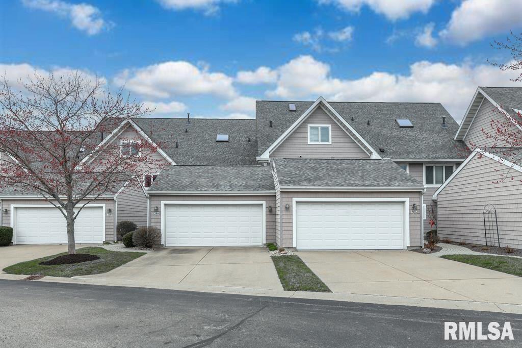208 Harbor Pointe Drive, East Peoria, Illinois image 1