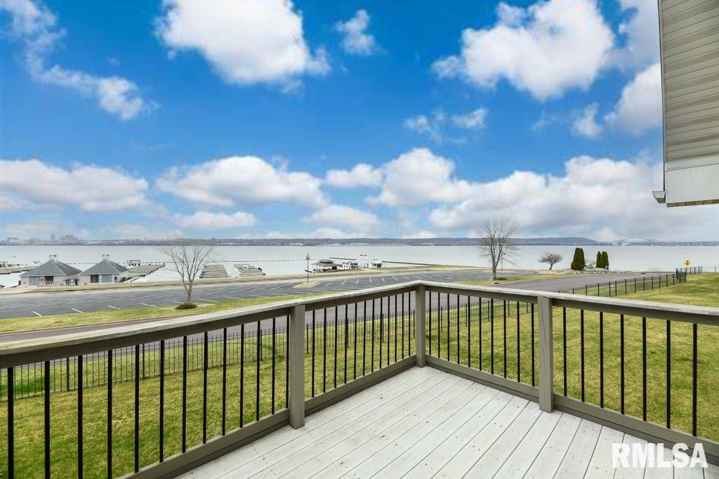 208 Harbor Pointe Drive, East Peoria, Illinois image 35