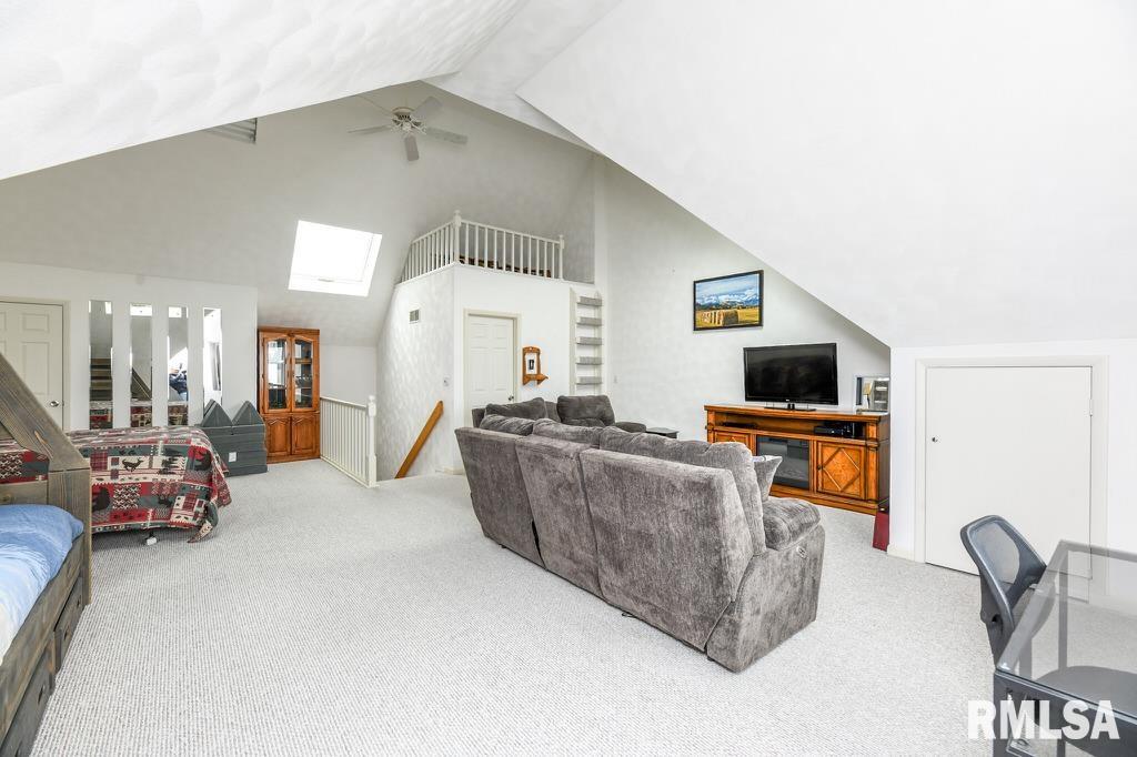 208 Harbor Pointe Drive, East Peoria, Illinois image 30