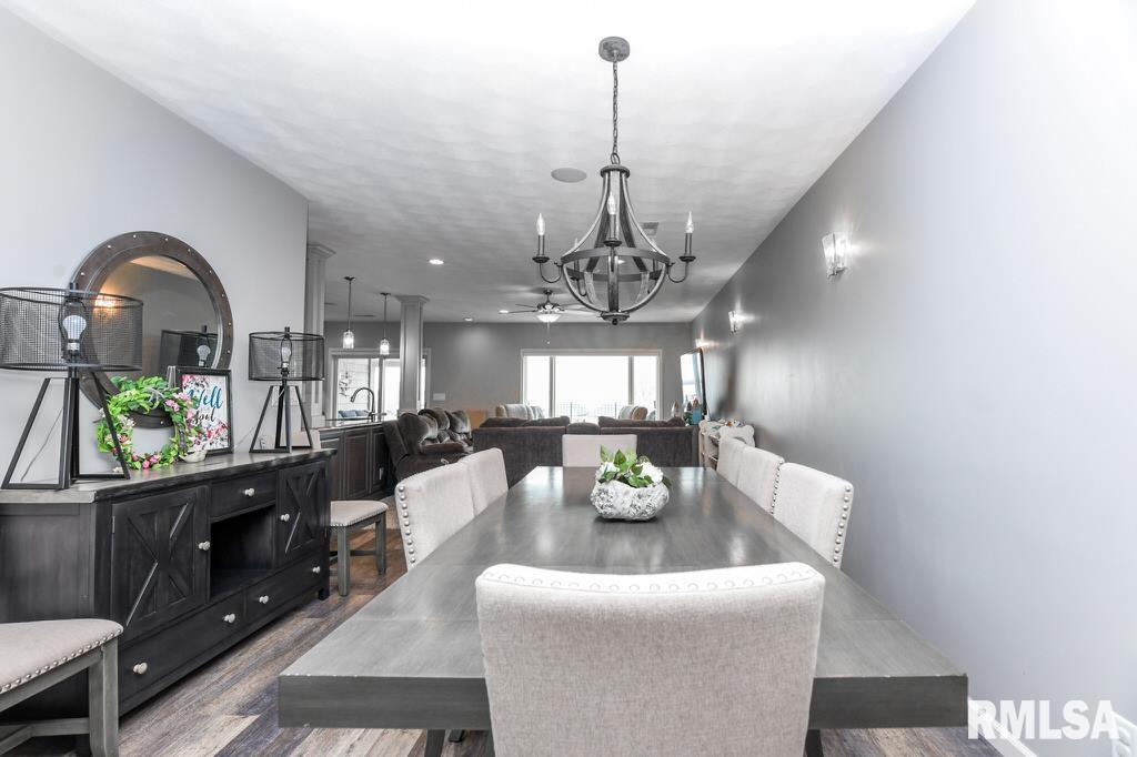 208 Harbor Pointe Drive, East Peoria, Illinois image 13