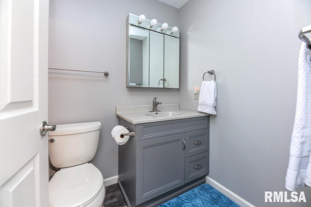 208 Harbor Pointe Drive, East Peoria, Illinois image 26