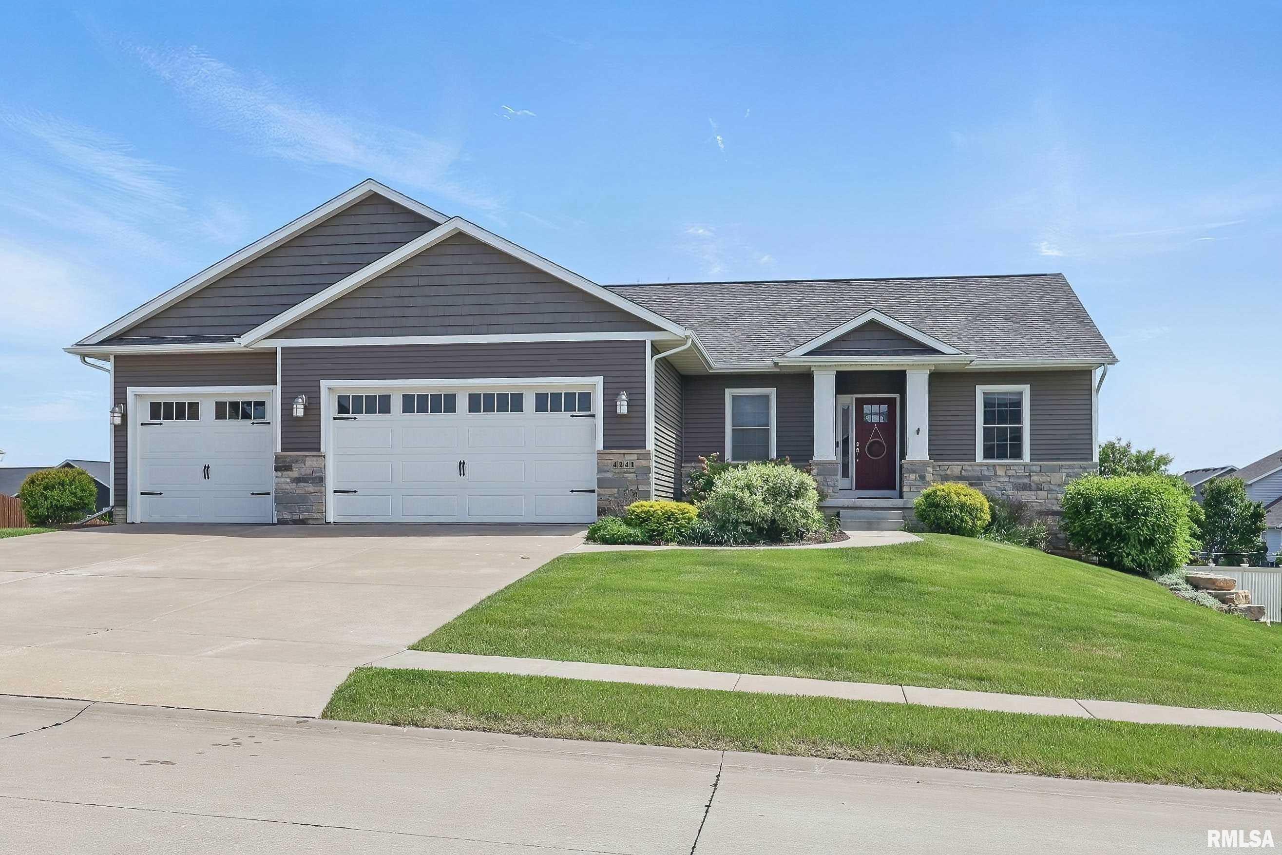 4241 Colorado Drive, Bettendorf, Iowa image 3
