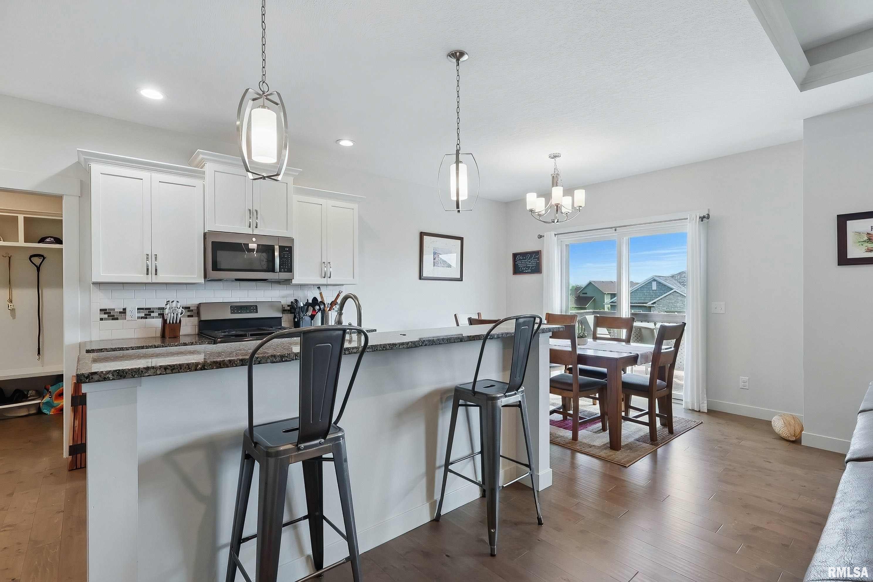 4241 Colorado Drive, Bettendorf, Iowa image 11