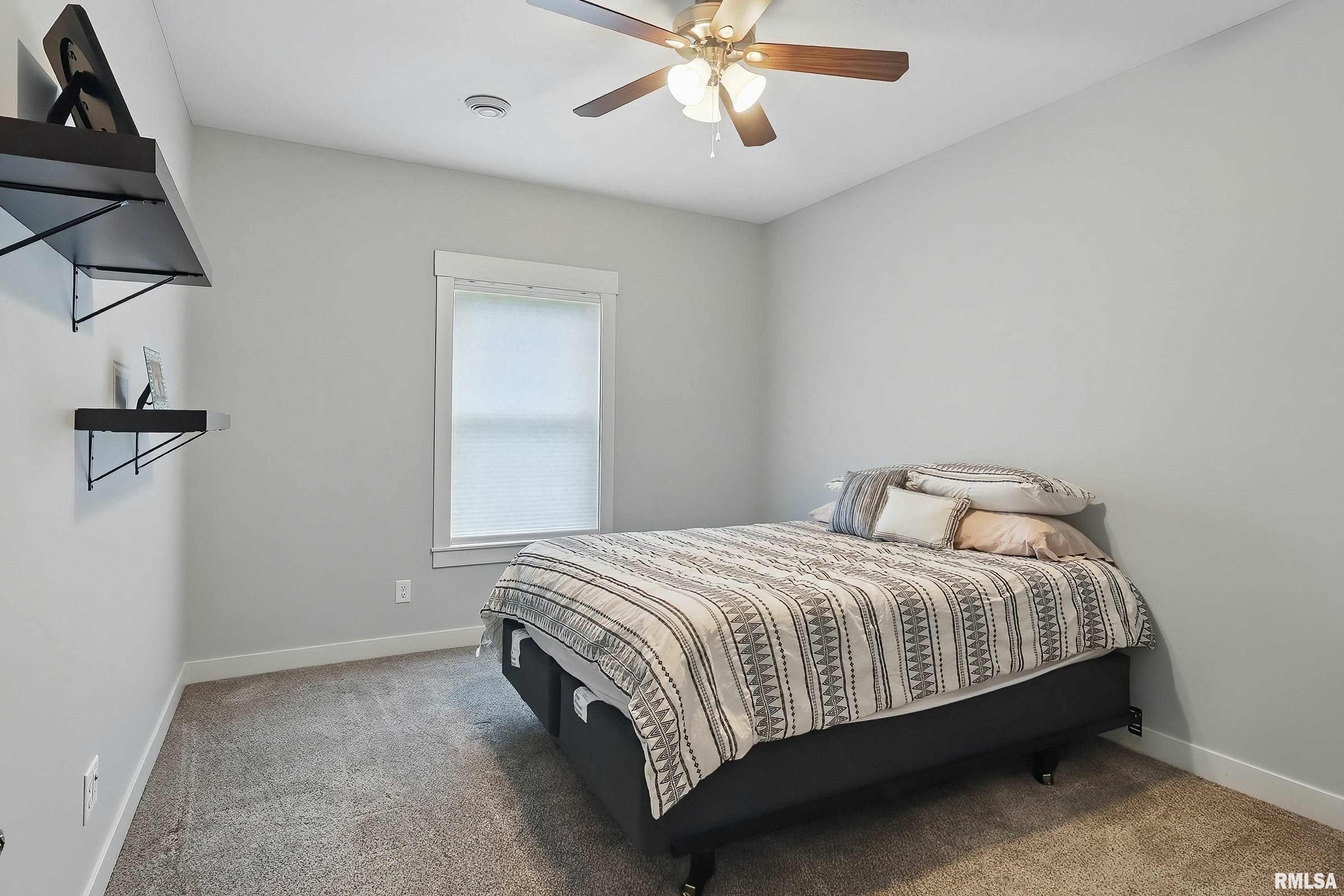 4241 Colorado Drive, Bettendorf, Iowa image 30