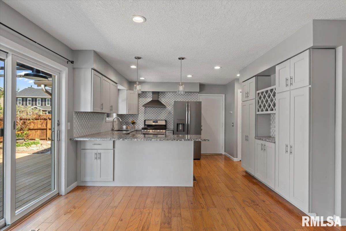 4690 Lindbergh Drive, Bettendorf, Iowa image 22