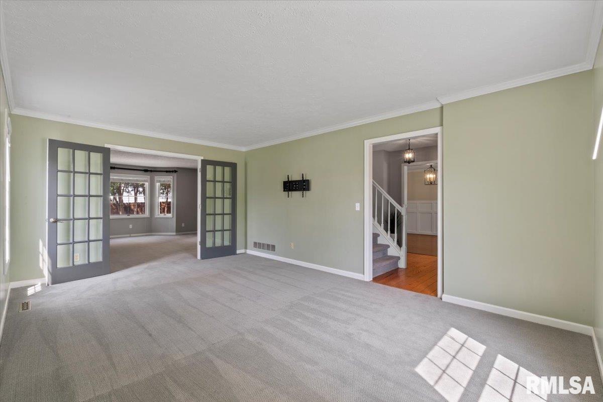 4690 Lindbergh Drive, Bettendorf, Iowa image 26