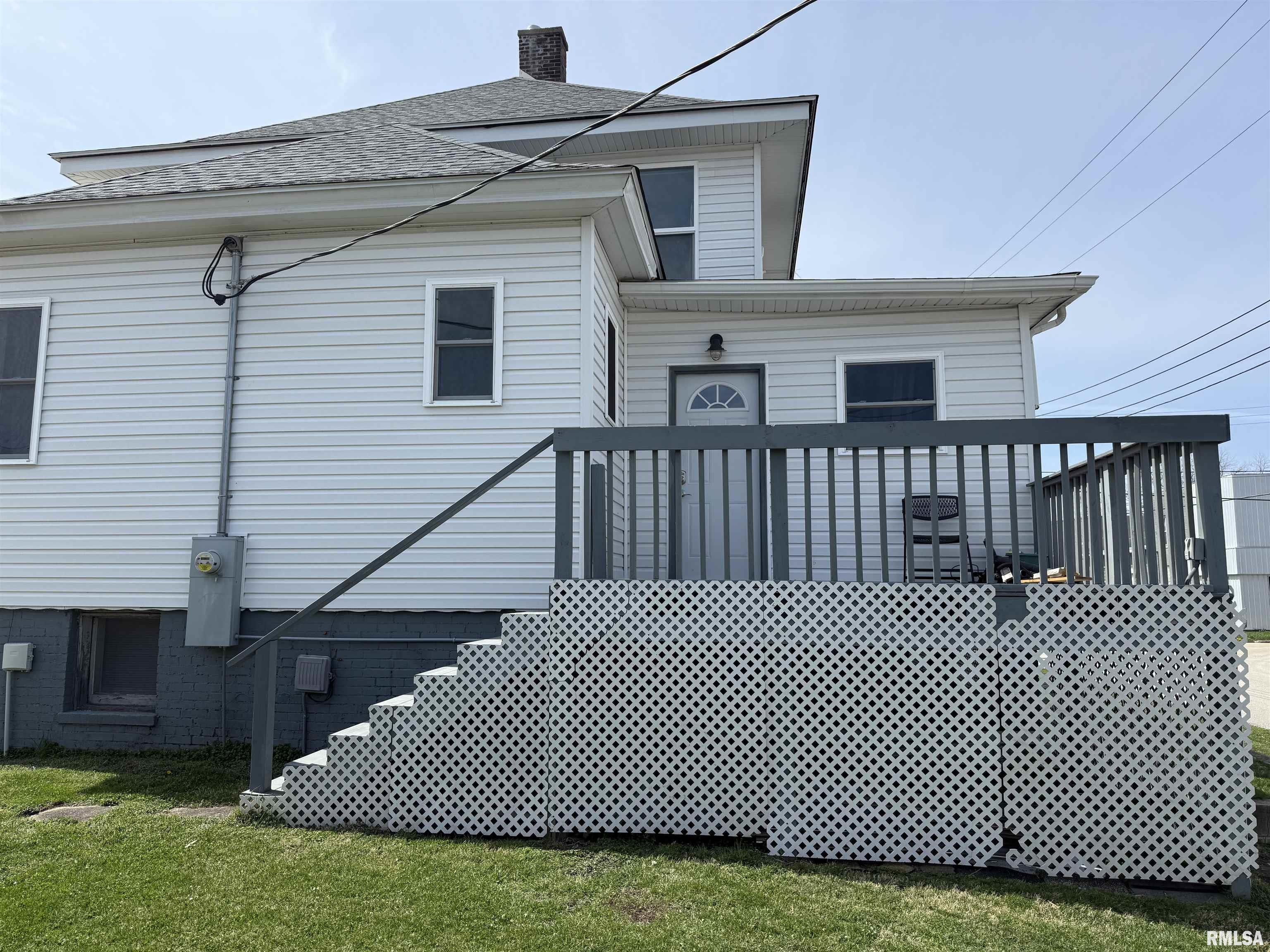 302 S Walnut Street, Salem, Illinois image 4