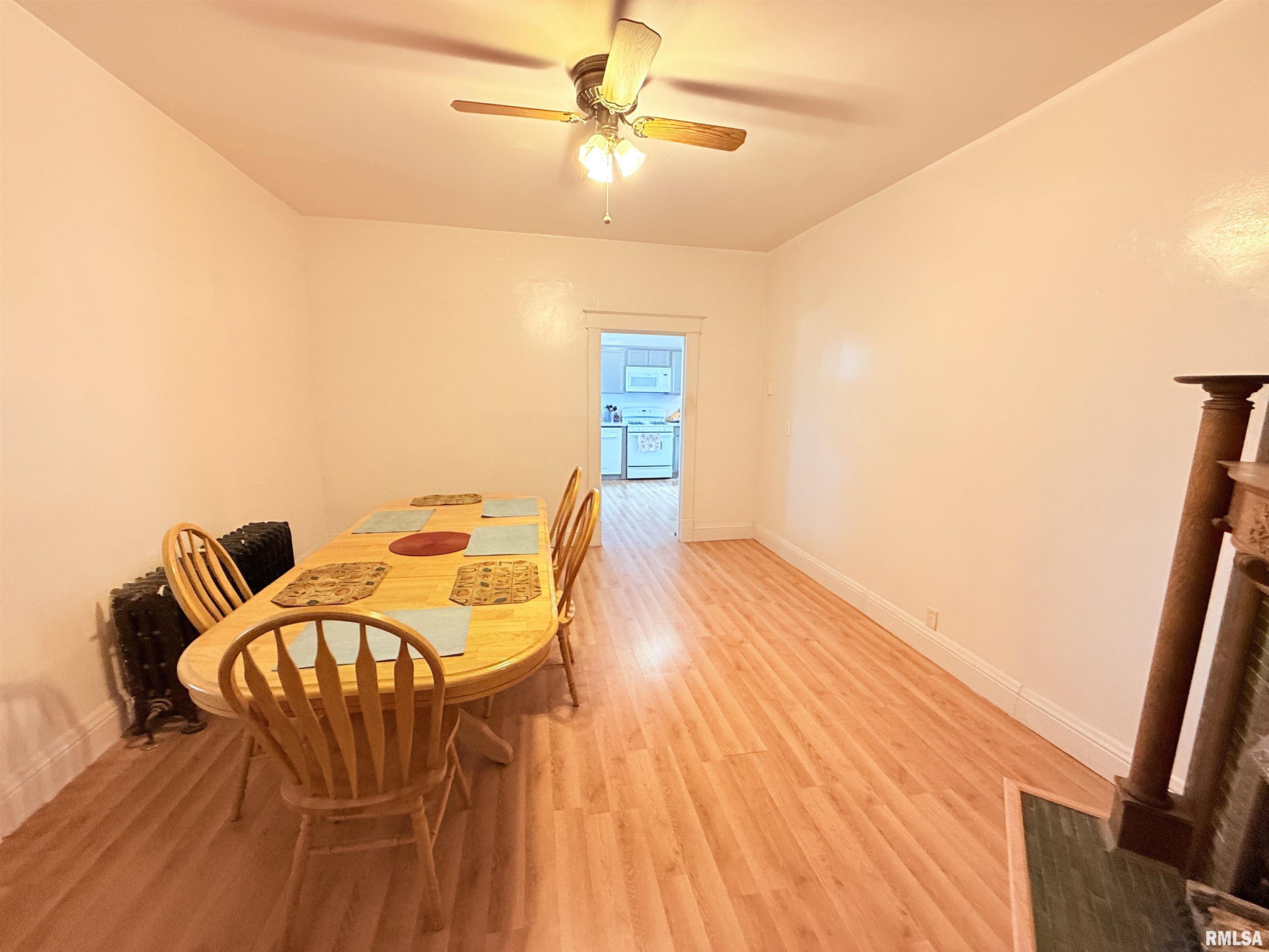 302 S Walnut Street, Salem, Illinois image 16