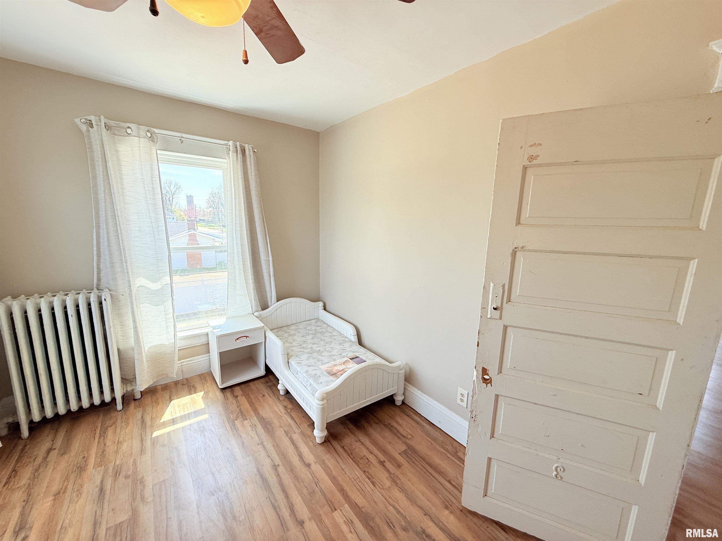 302 S Walnut Street, Salem, Illinois image 37