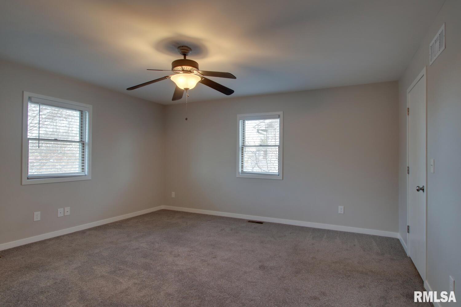 2215 Ravens Point, Quincy, Illinois image 4