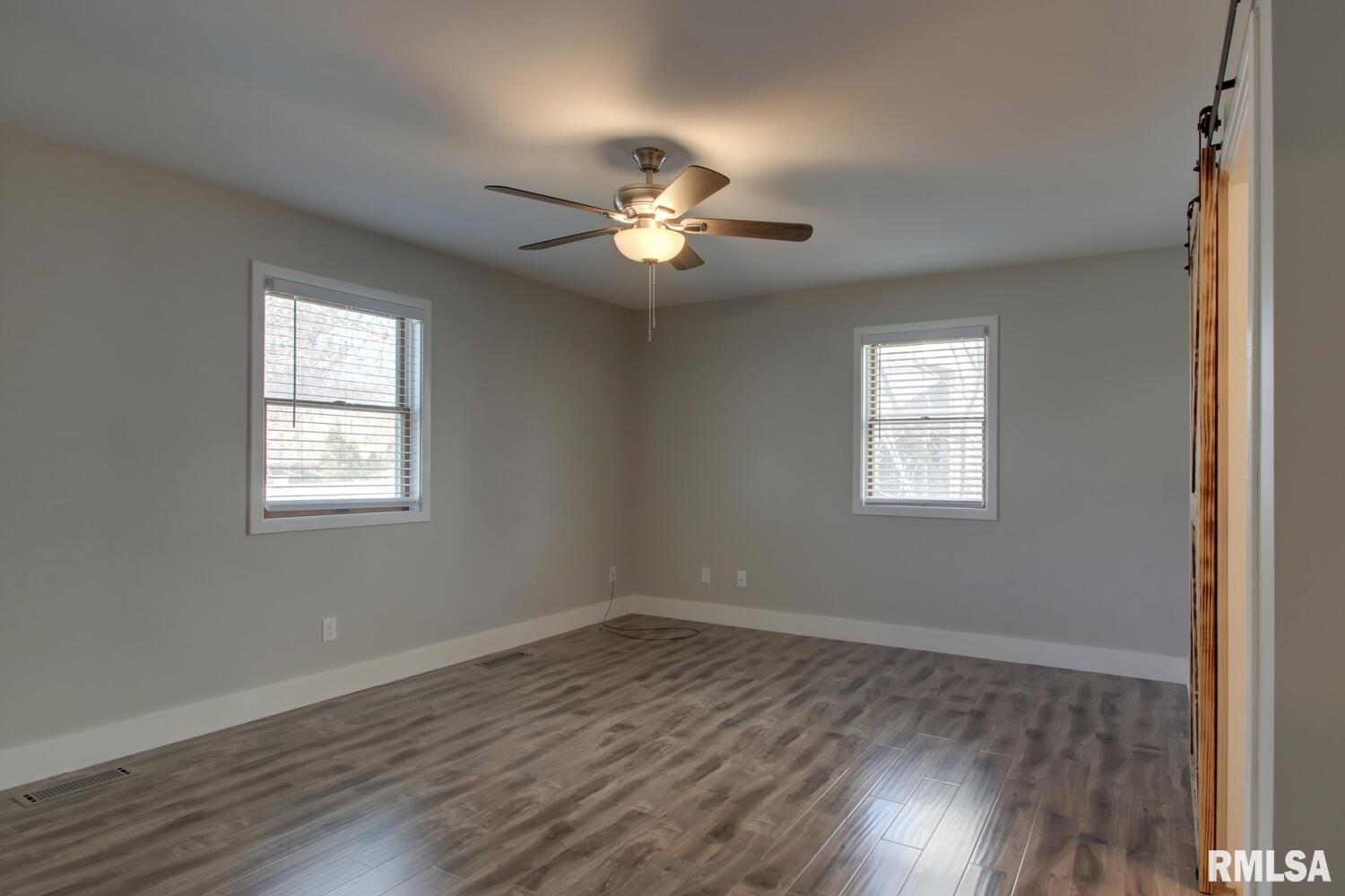2215 Ravens Point, Quincy, Illinois image 8