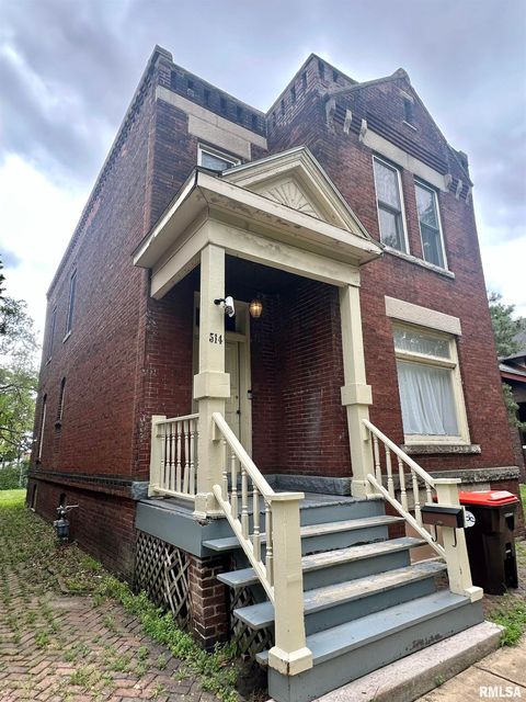 Homes For Sale - 514 NE Madison Avenue<br/> Peoria County, Peoria, IL 61603